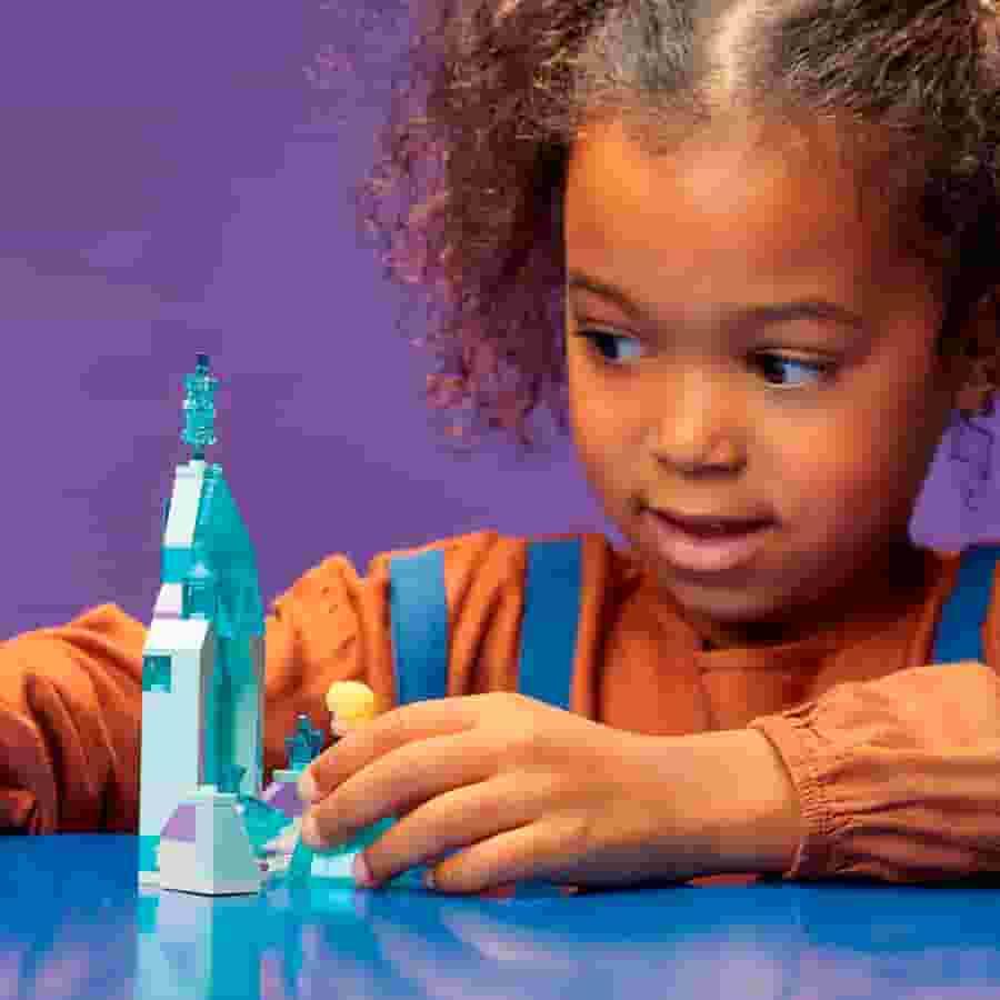 Lego Disney Princess Patio del Castillo de Elsa 43199