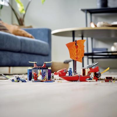 LEGO NINJAGO | Vuelo Final del Barco de Asalto Ninja 71749