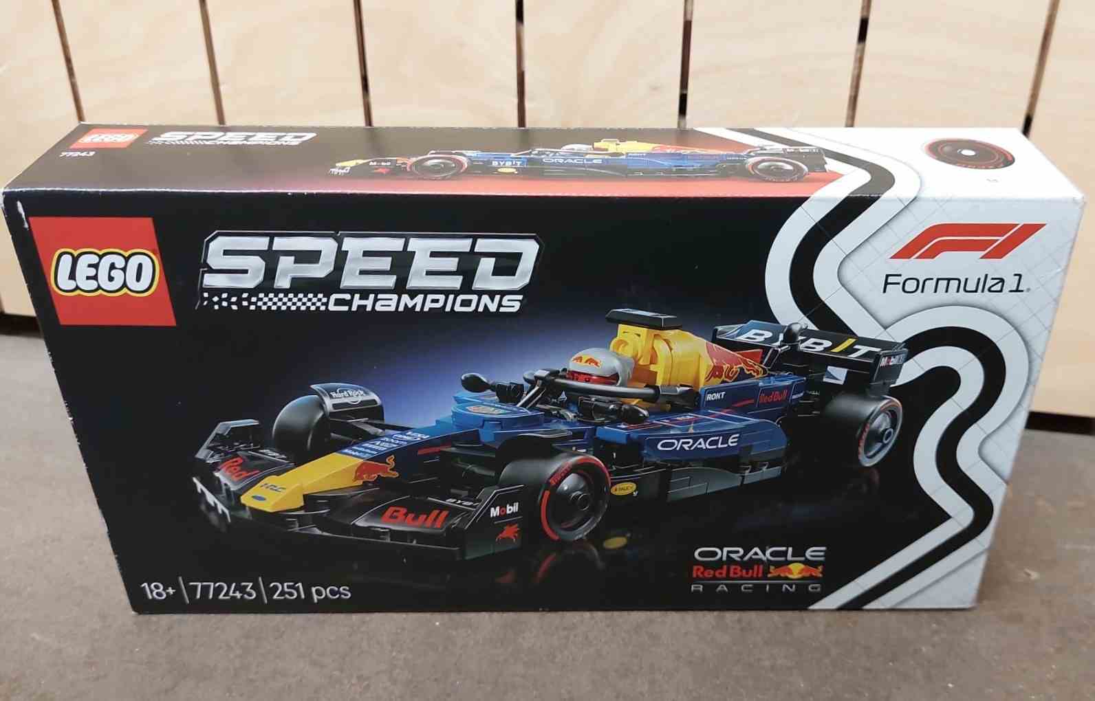LEGO Speed Champions | Coche de Carreras Oracle Red Bull Racing RB20 F1 CAJA DAÑADA - 77243-CD